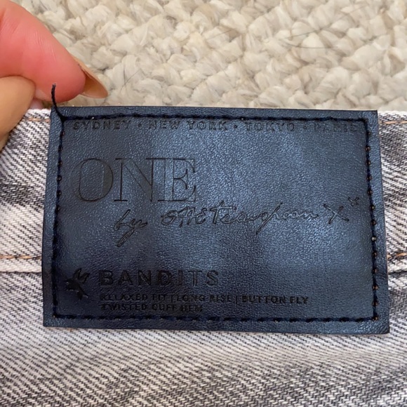 One Teaspoon Jean Shorts gray acid wash size 25 - Picture 7 of 7